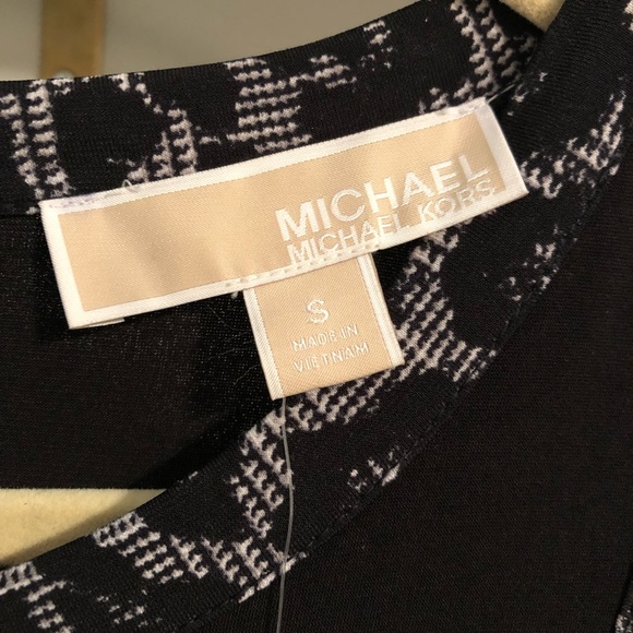 MICHAEL KORS CLASSY FITTED DRESS.A BEAUTIFUL STAPLE to a WOMANS CLOSET.NEW W/TAG - Picture 4 of 6